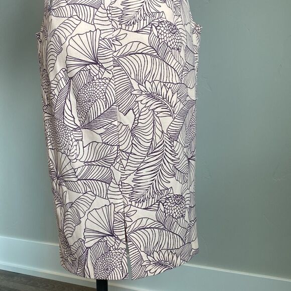 Superfoxx Floral Dress    - Picture 7 of 8